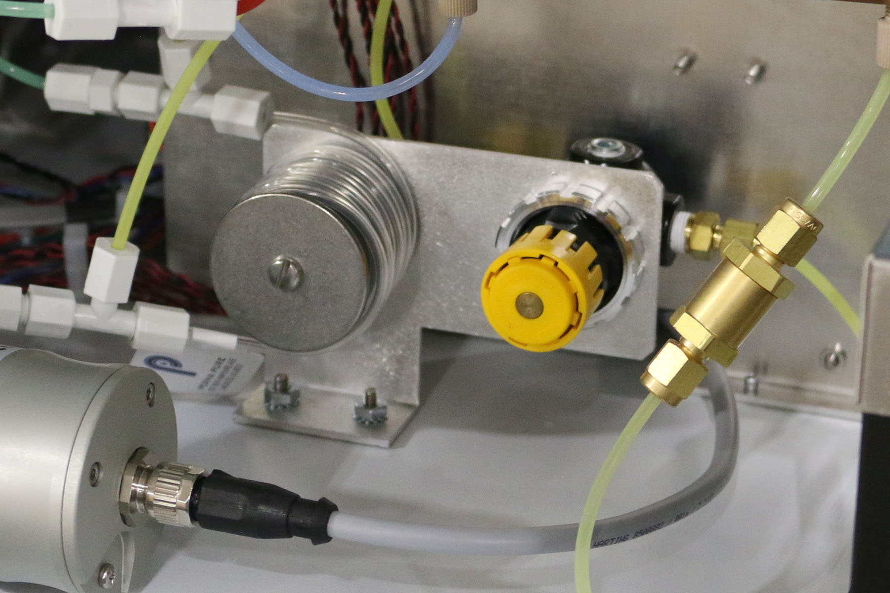 solvent selection valve
